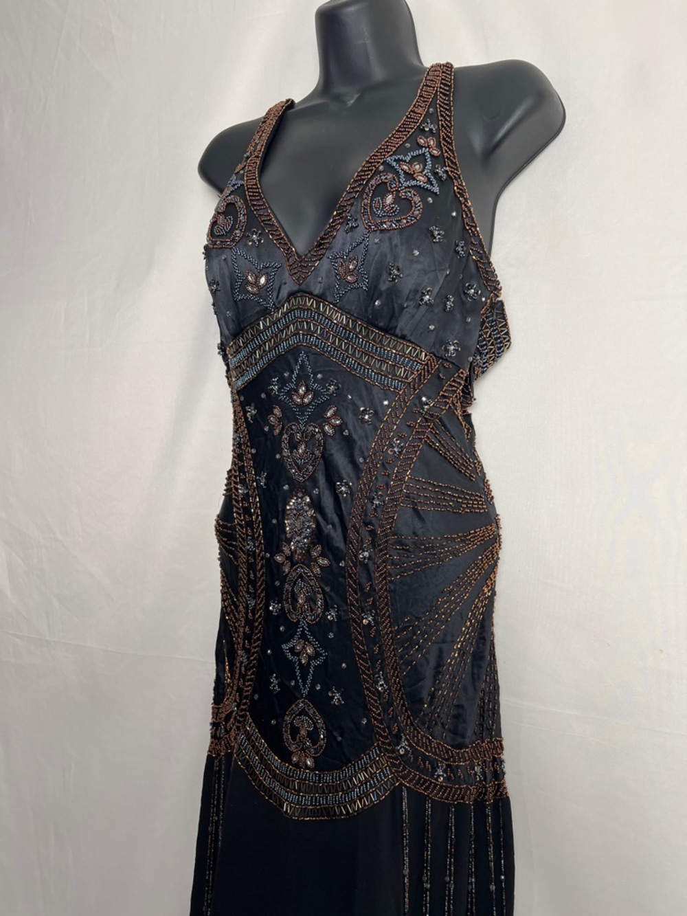 Sue Wong Black Beaded Evening dress with Bronze Accents - Picture 5 of 16